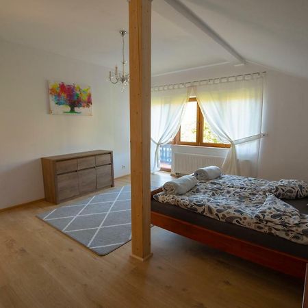 Jozefina Apartment Щирк Екстериор снимка