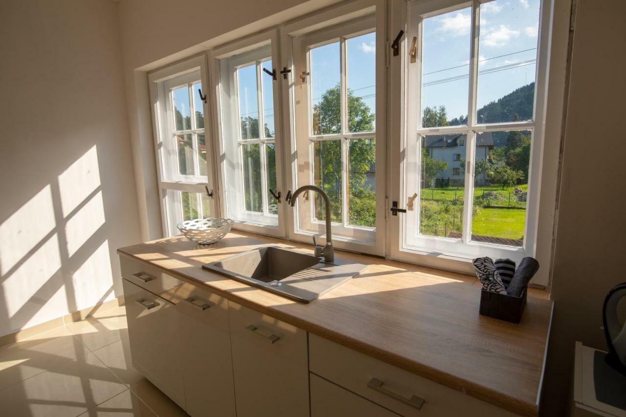 Jozefina Apartment Щирк Екстериор снимка