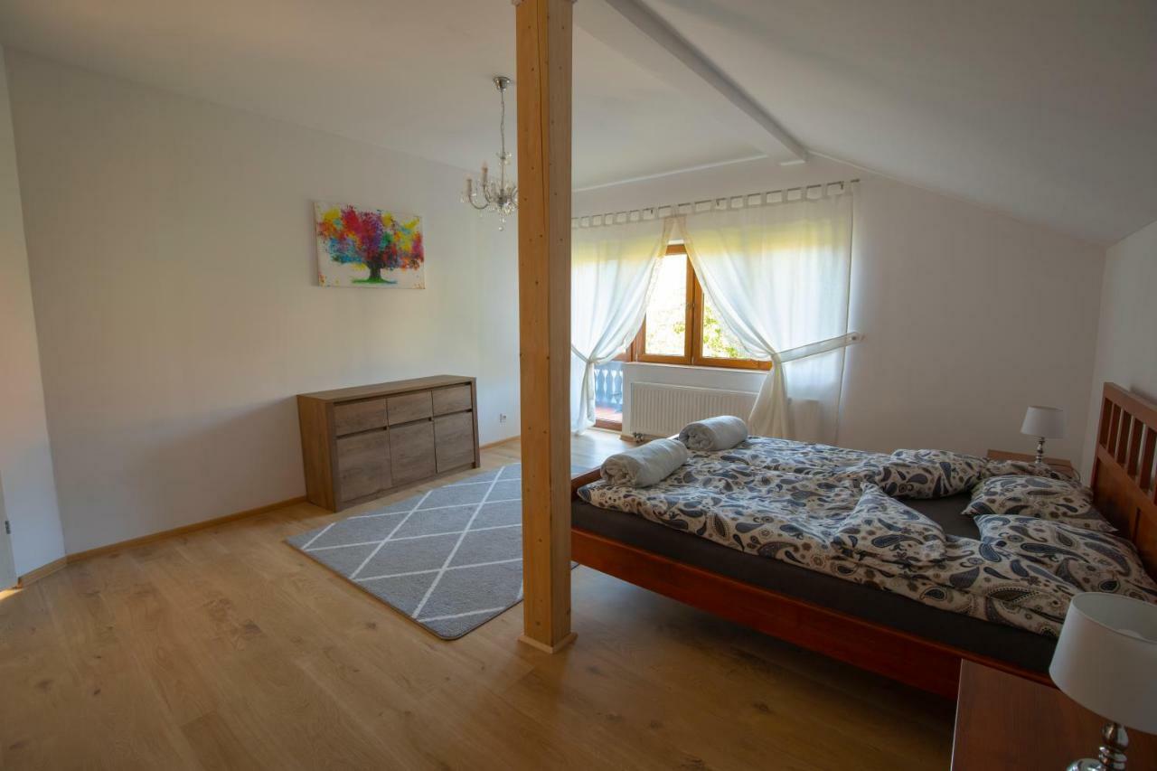 Jozefina Apartment Щирк Екстериор снимка